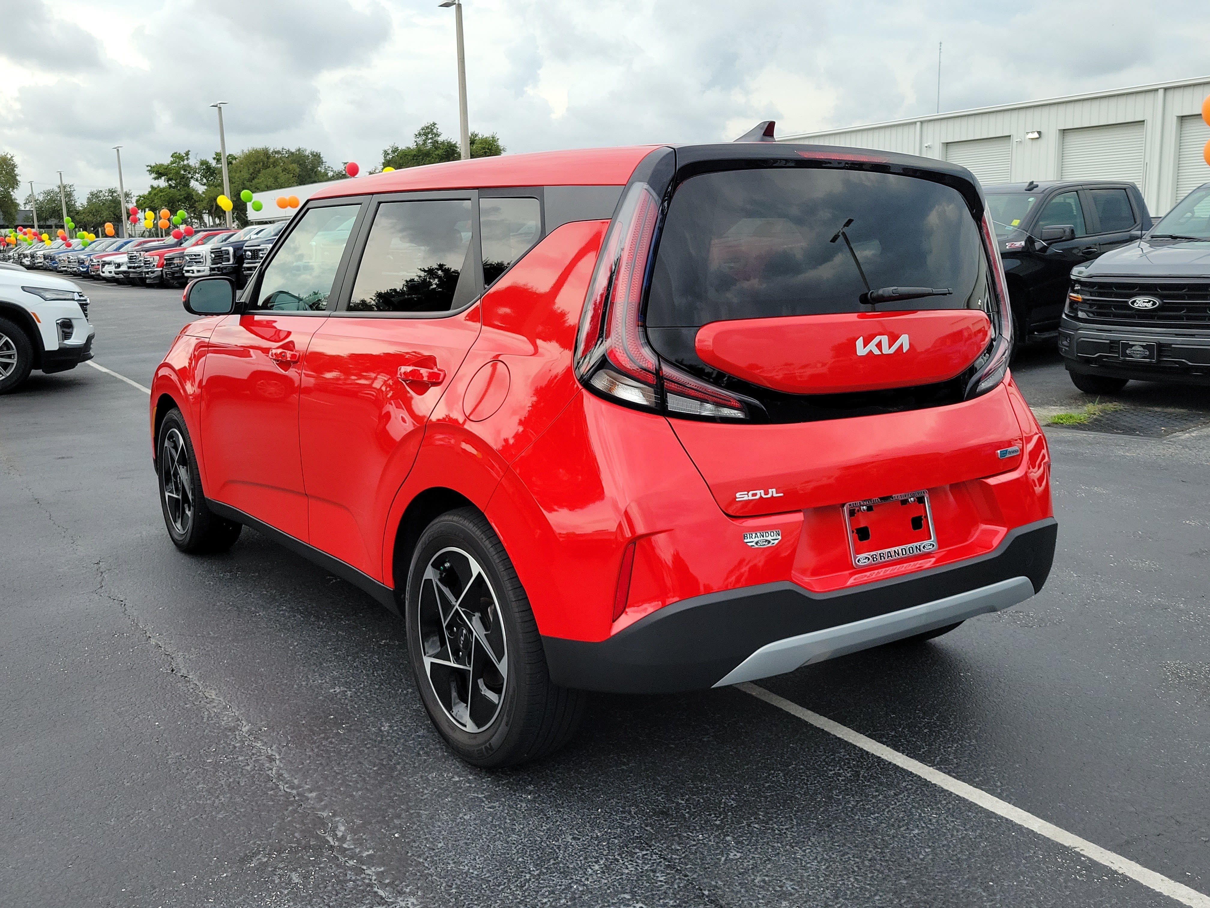 Used 2023 Kia Soul EX FWD image 7