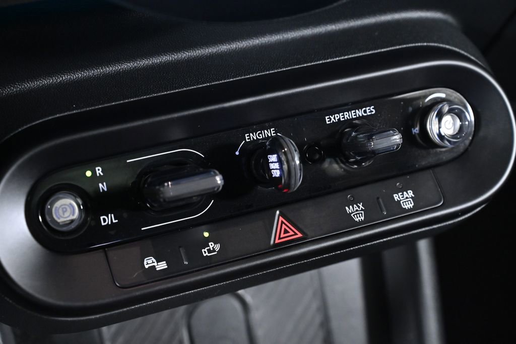 Certified 2025 MINI Cooper S image 17