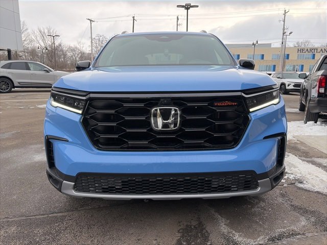 Used 2023 Honda Pilot TrailSport image 7