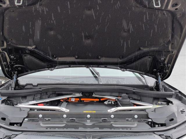 New 2026 BMW X5 xDrive50e image 17