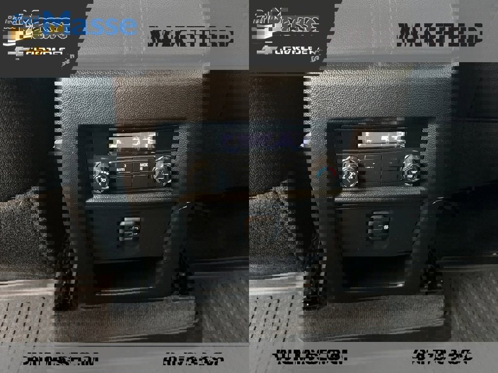 Certified 2023 Chevrolet Traverse LT w/ Rear Camera Mirror Package image 18