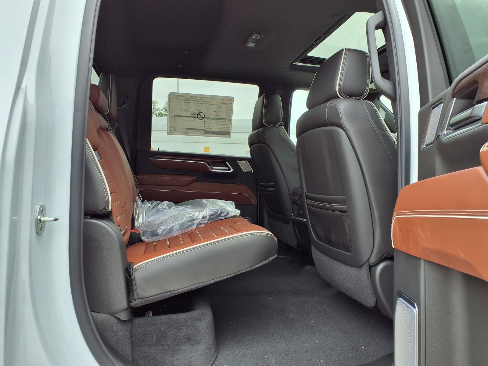 New 2026 GMC Sierra 2500 Denali Ultimate w/ Max Trailering Package AWD/4WD image 25
