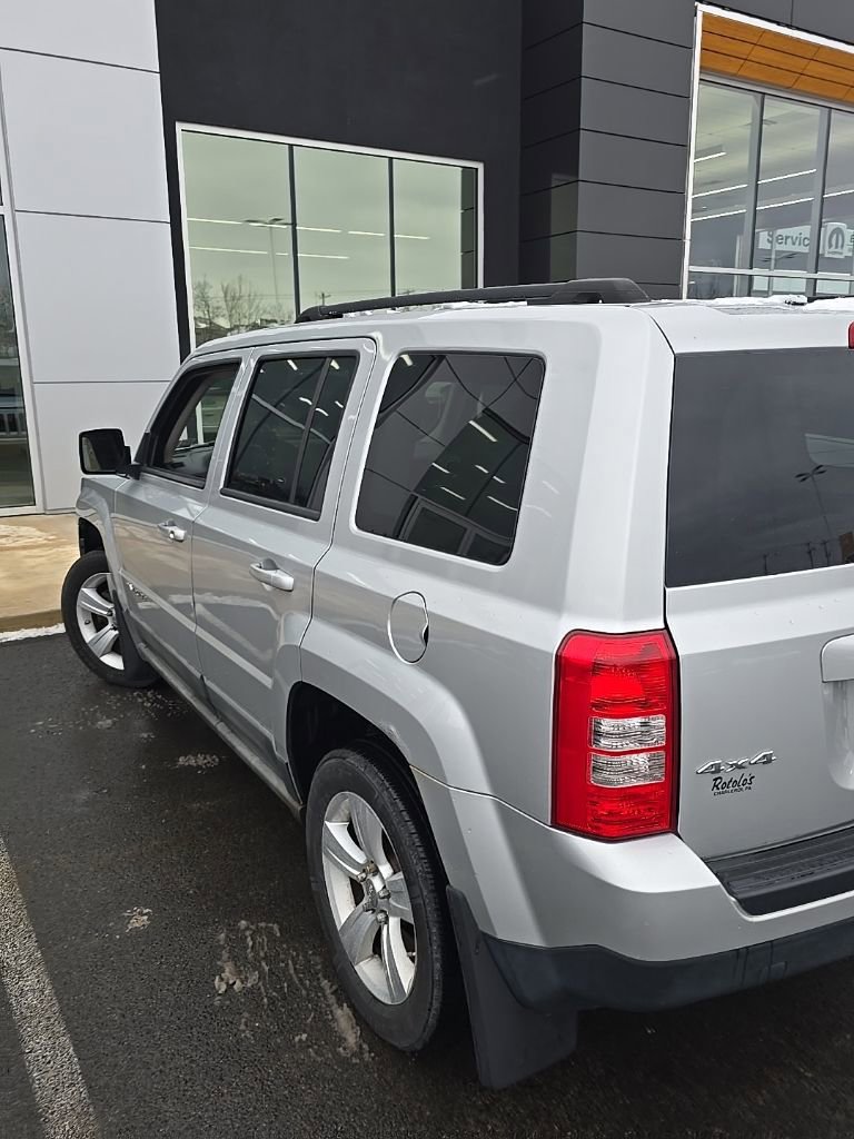 Used 2011 Jeep Patriot Latitude image 3