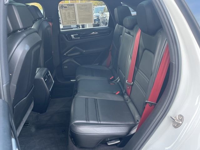 Used 2019 Porsche Cayenne Base image 30