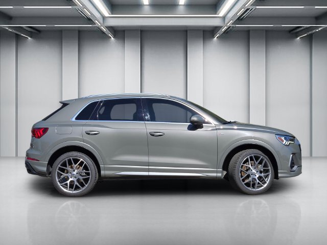 Used 2020 Audi Q3 2.0T Premium Plus w/ Premium Plus Package AWD/4WD image 3