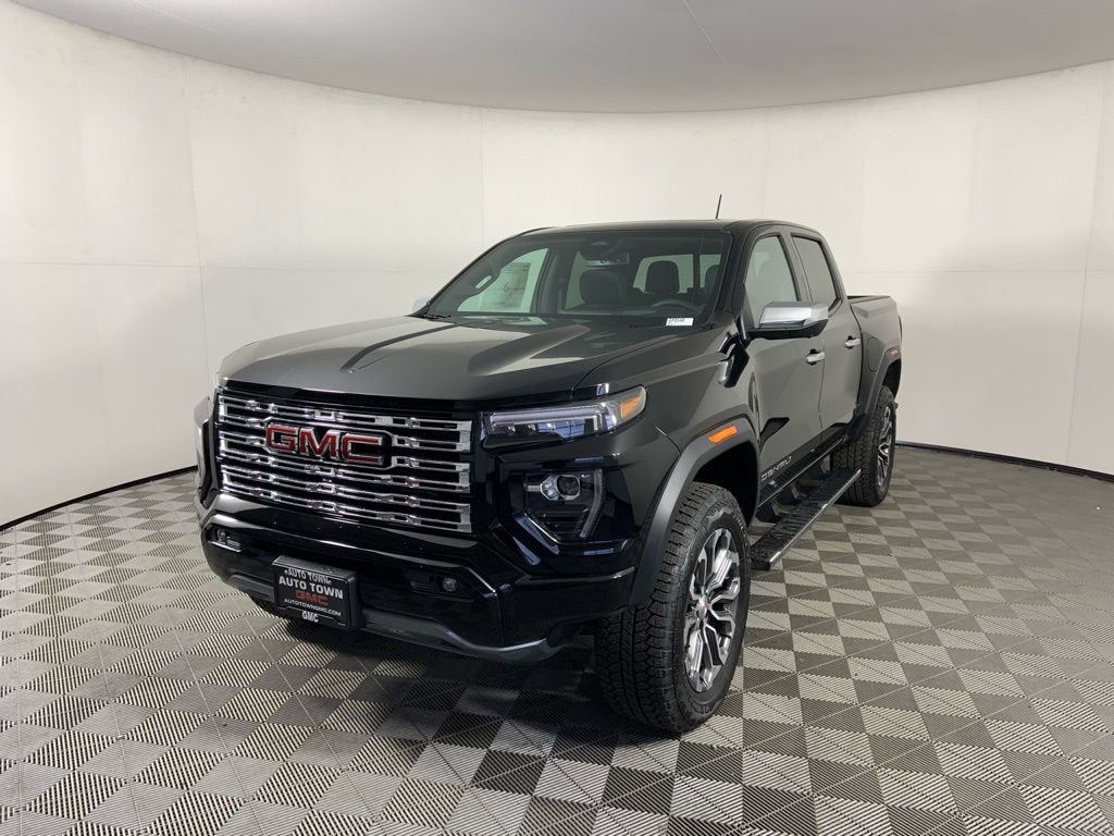 Used 2026 GMC Canyon Denali AWD/4WD image 5