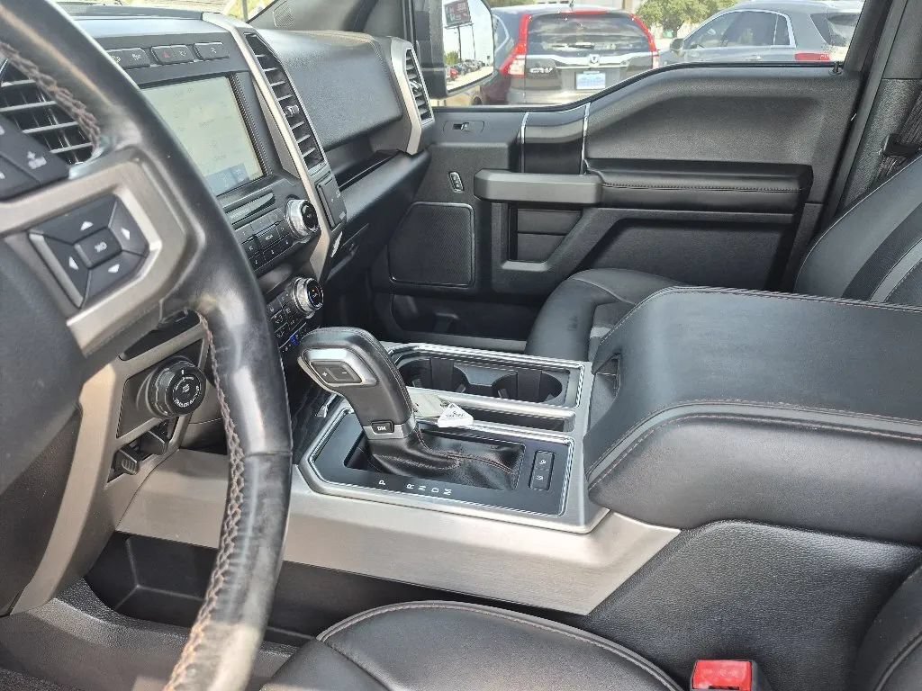 Used 2019 Ford F150 Platinum w/ Equipment Group 701A Luxury AWD/4WD image 20