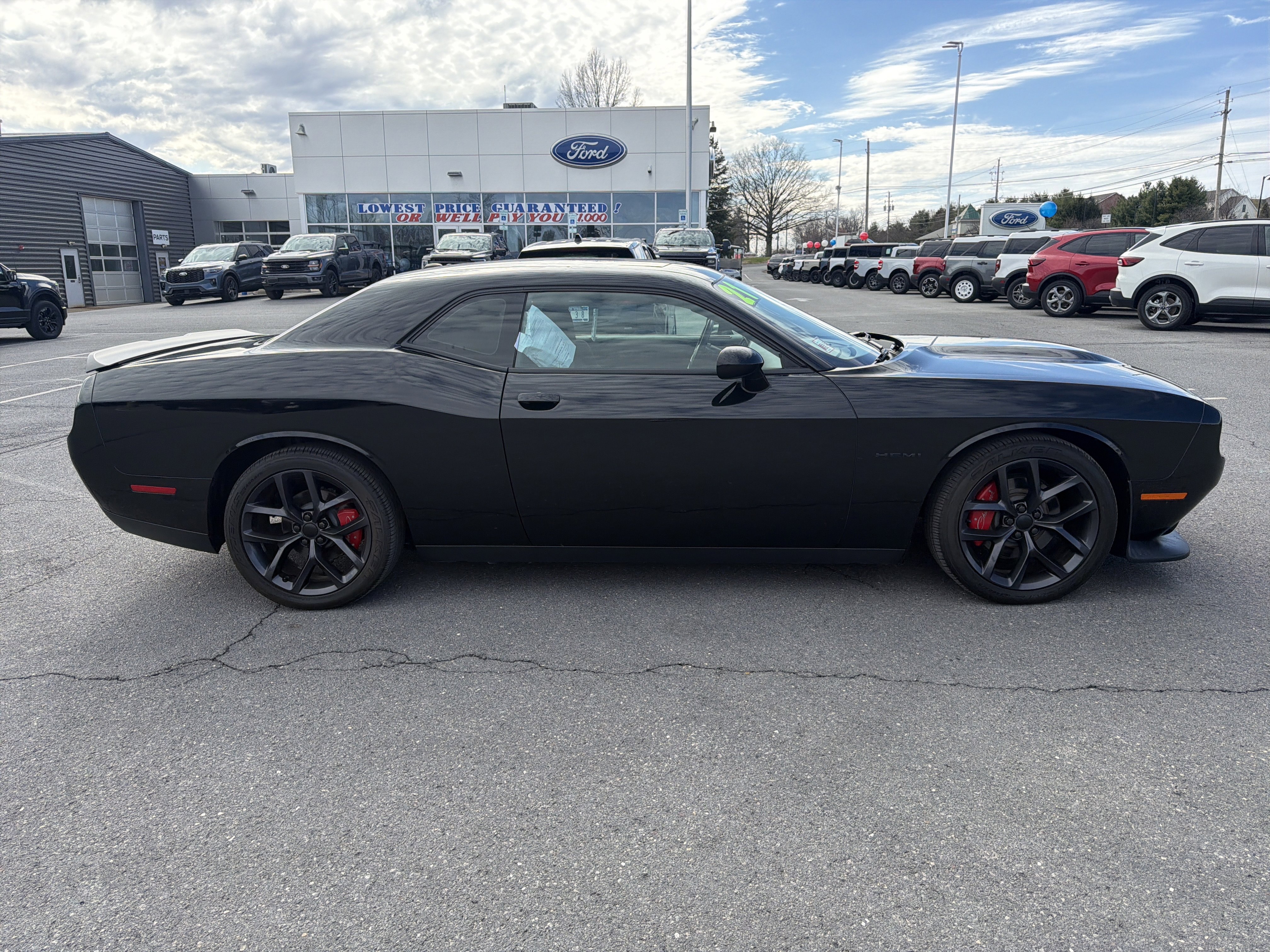 Used 2021 Dodge Challenger R/T w/ Driver Convenience Group image 2
