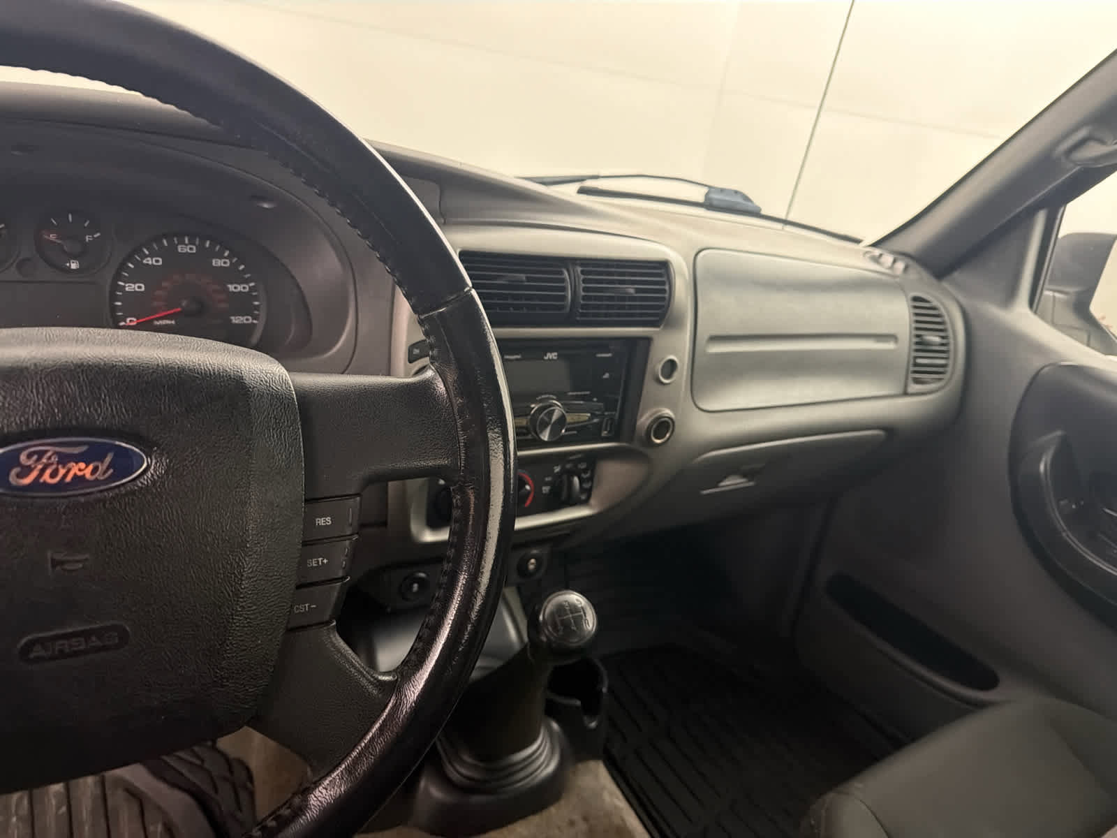Used 2011 Ford Ranger XLT image 18