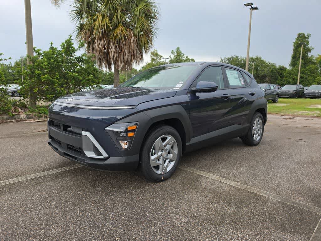 New 2027 Hyundai Kona SE FWD image 2
