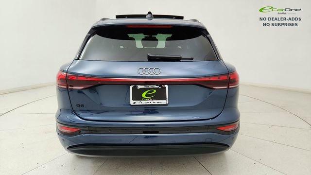 Used 2025 Audi Q6 e-tron Premium w/ Convenience Package image 5