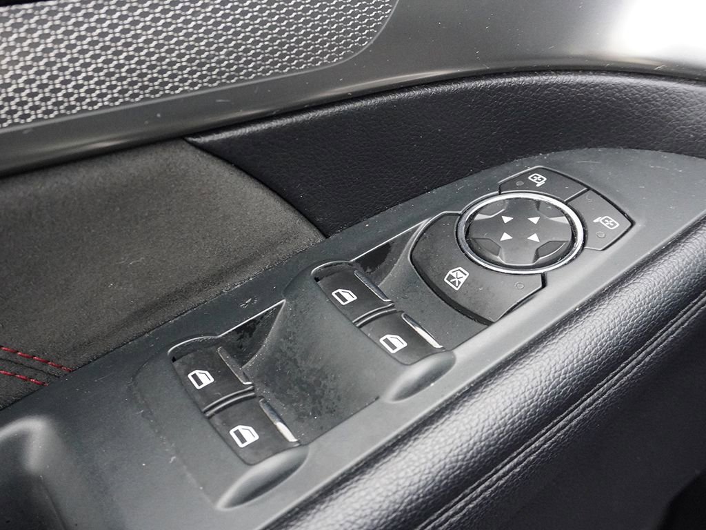 Used 2018 Ford Explorer XLT w/ Equipment Group 202A AWD/4WD image 40