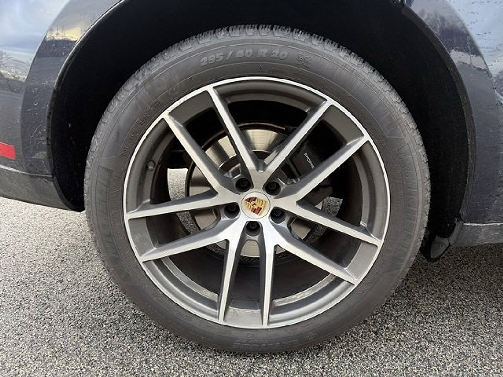 Used 2023 Porsche Macan Turbo image 27