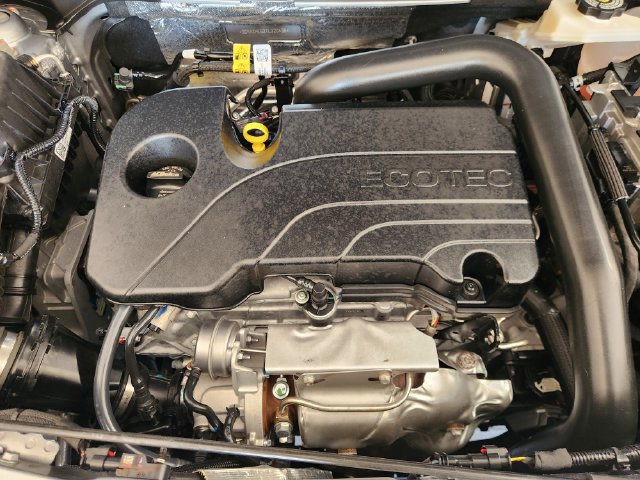 Used 2026 Chevrolet Equinox LT FWD image 32
