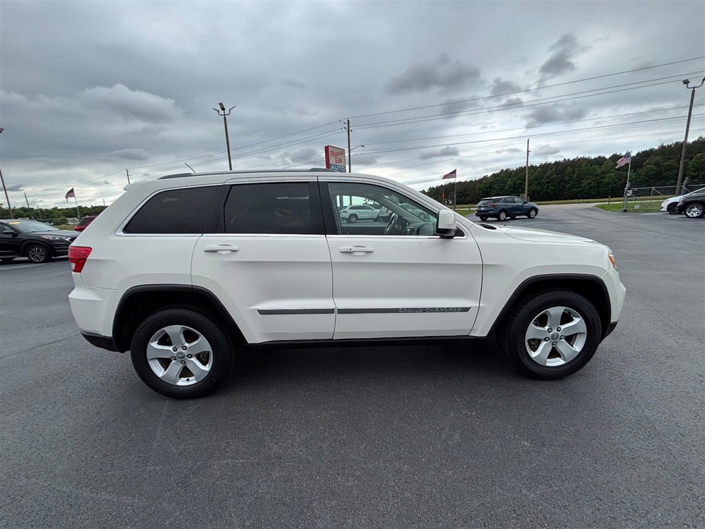 Used 2012 Jeep Grand Cherokee Laredo RWD image 8