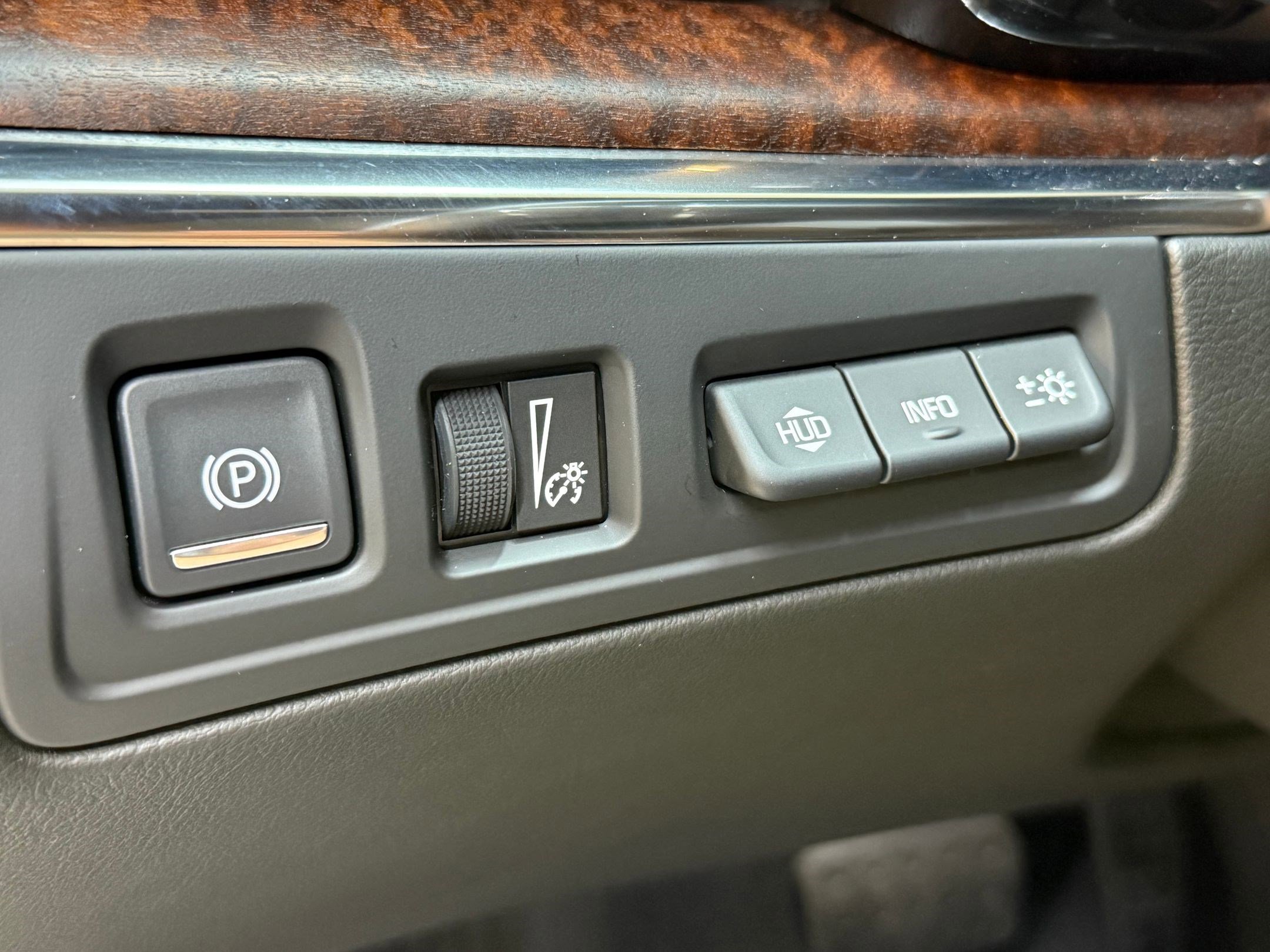 Certified 2022 Cadillac XT5 Premium Luxury w/ Technology Package image 30