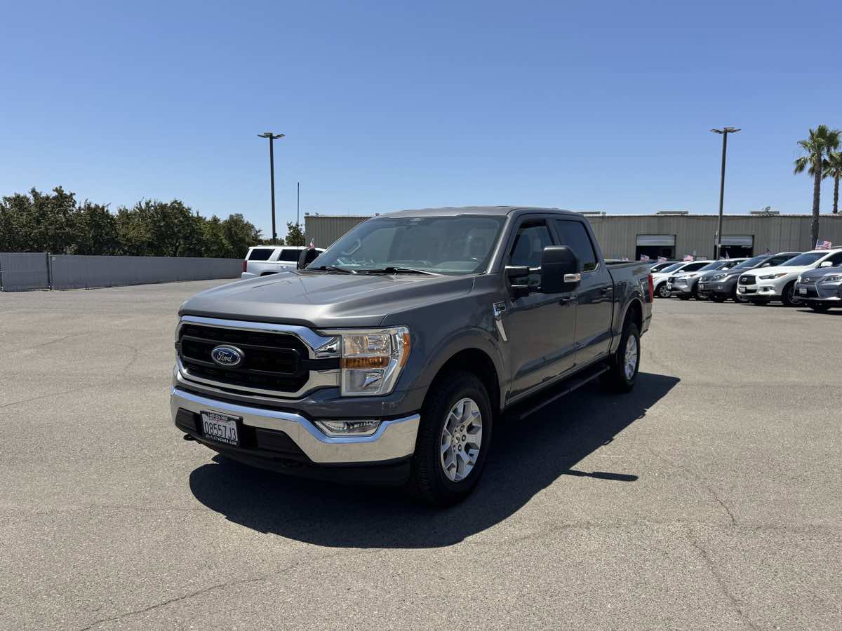 Used 2021 Ford F150 XLT w/ Equipment Group 301A Mid image 5