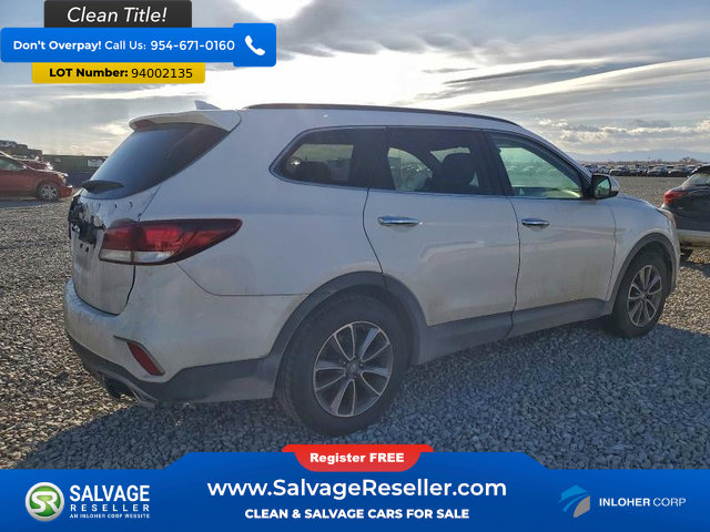 Used 2017 Hyundai Santa Fe SE FWD image 4