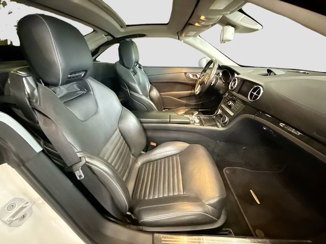 Used 2013 Mercedes-Benz SL 550 w/ Premium Pkg image 28