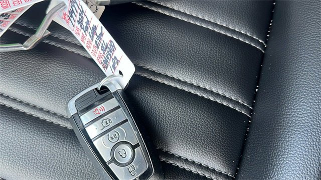 Used 2024 Ford Edge SEL w/ Convenience Package image 31