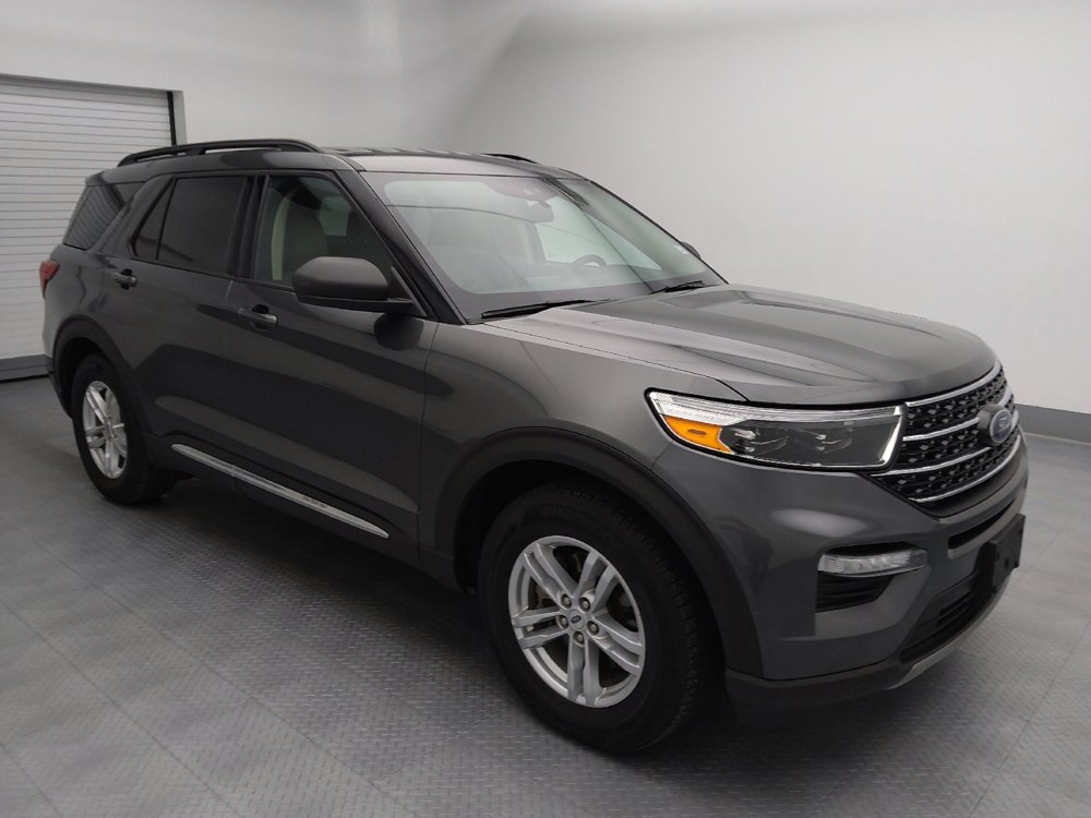 Used 2020 Ford Explorer XLT w/ Equipment Group 202A RWD image 11