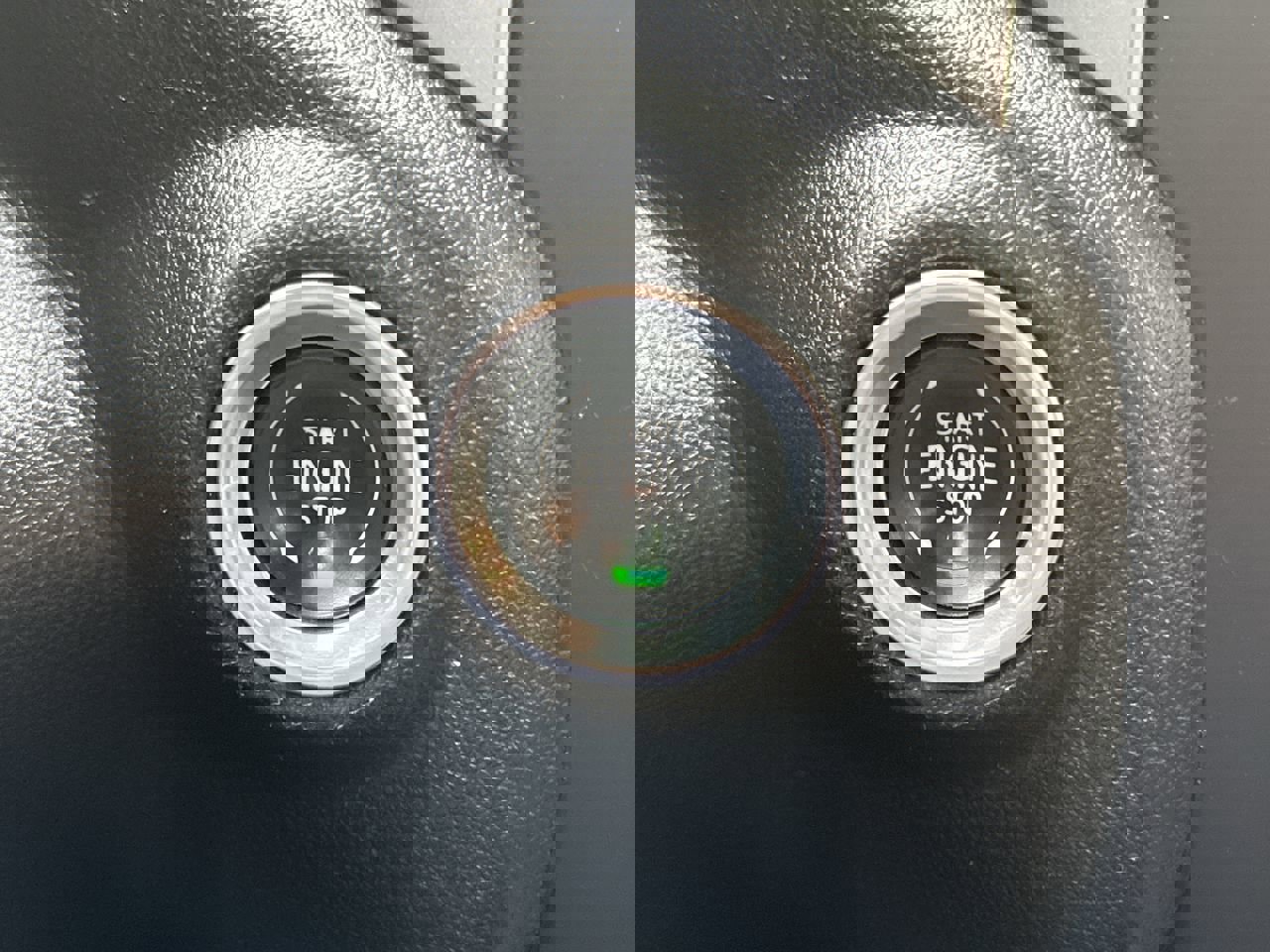 Used 2020 Chevrolet Silverado 2500 LTZ w/ LTZ Premium Package image 16