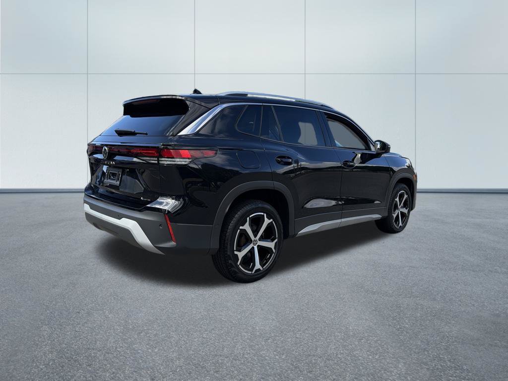 Used 2025 Volkswagen Tiguan SE AWD/4WD image 5