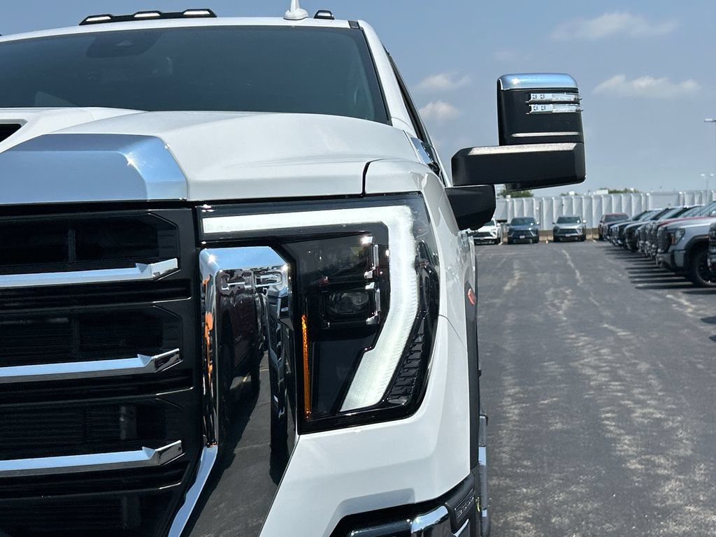 New 2026 GMC Sierra 2500 SLT w/ SLT Premium Package AWD/4WD image 12