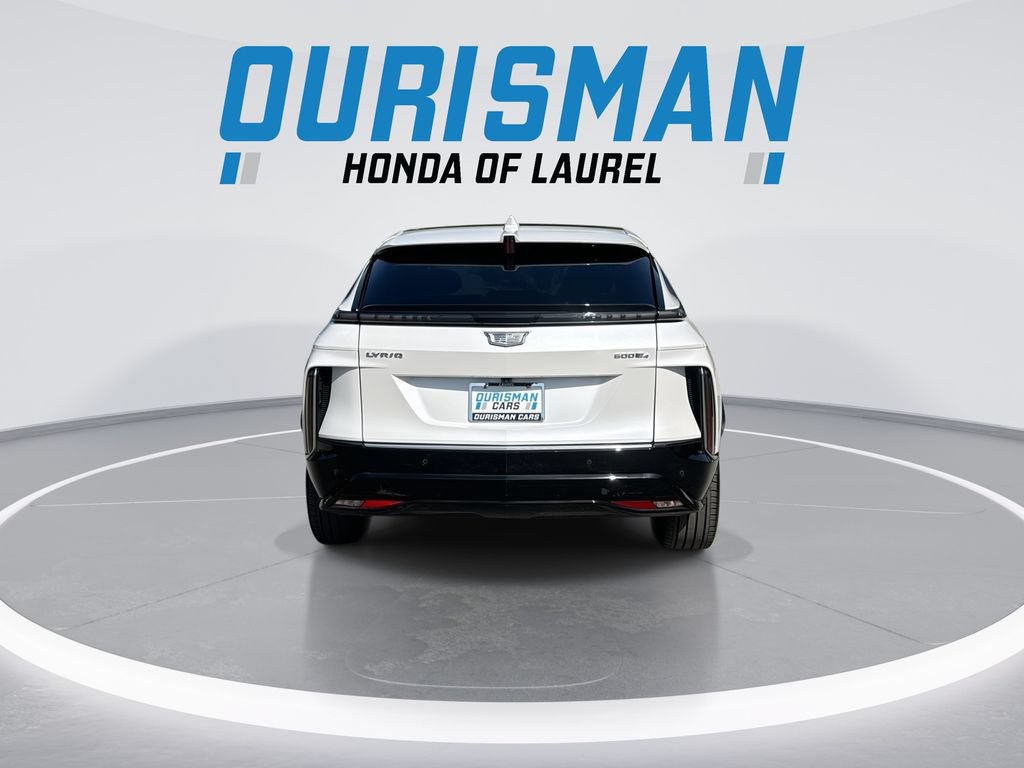 Used 2024 Cadillac Lyriq Luxury AWD/4WD image 7