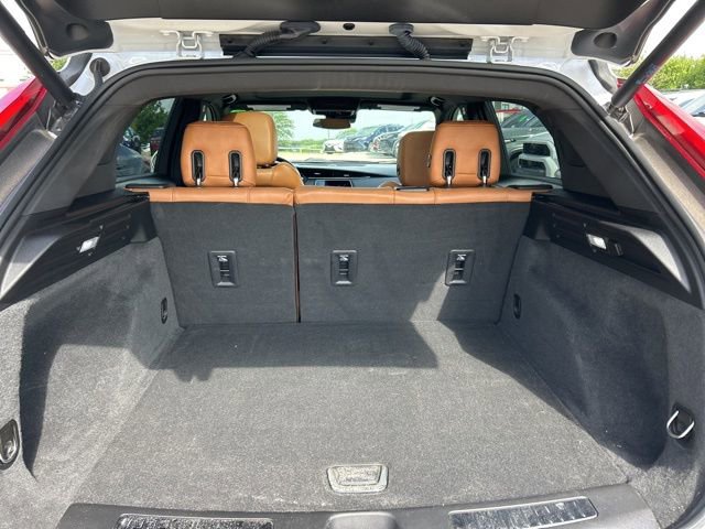 Used 2020 Cadillac XT4 Premium Luxury image 10