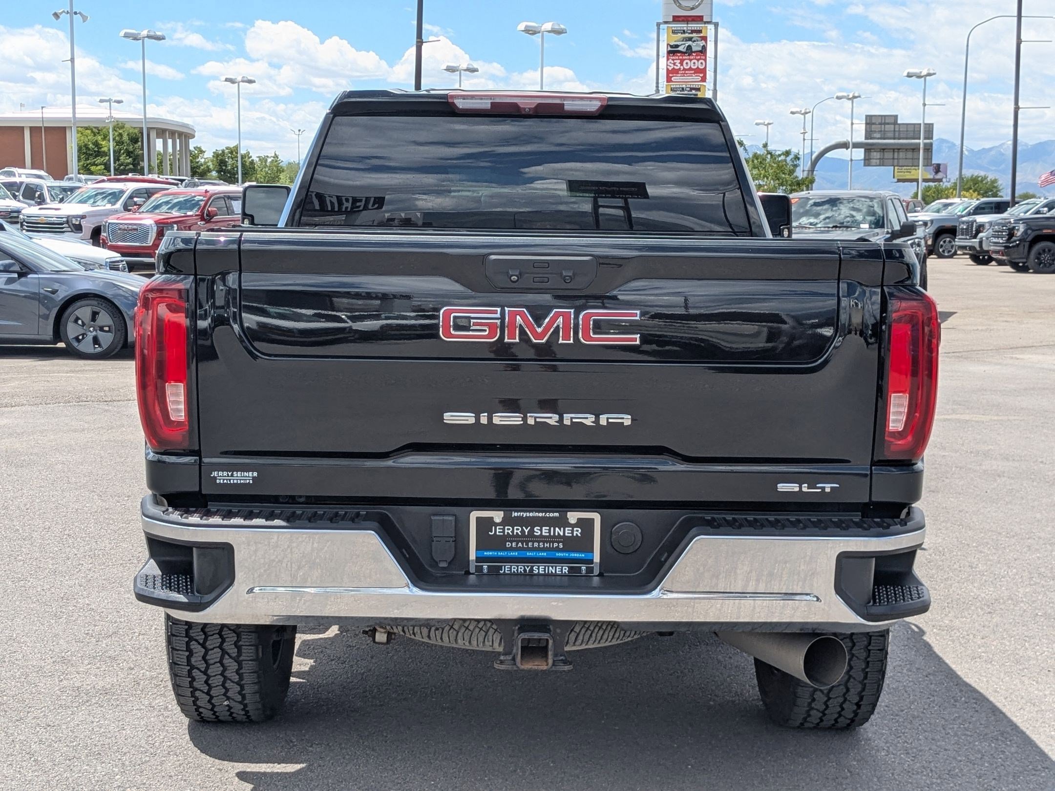 Used 2021 GMC Sierra 3500 SLT w/ Gooseneck/5TH Wheel Package AWD/4WD image 4