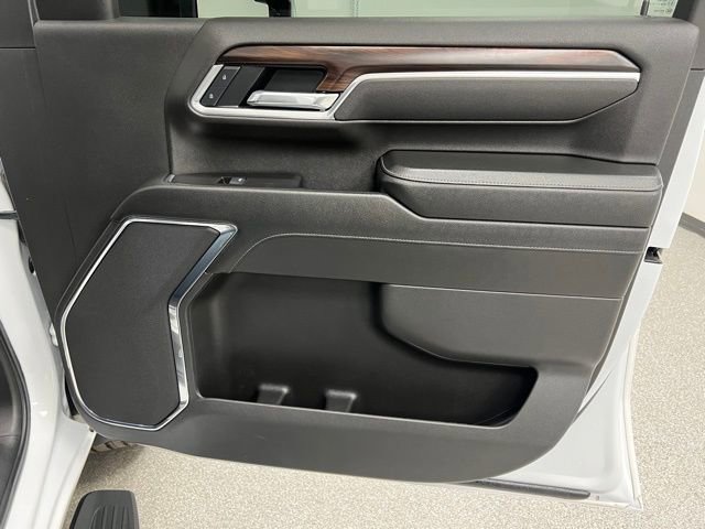 Used 2025 GMC Sierra 3500 SLT image 44