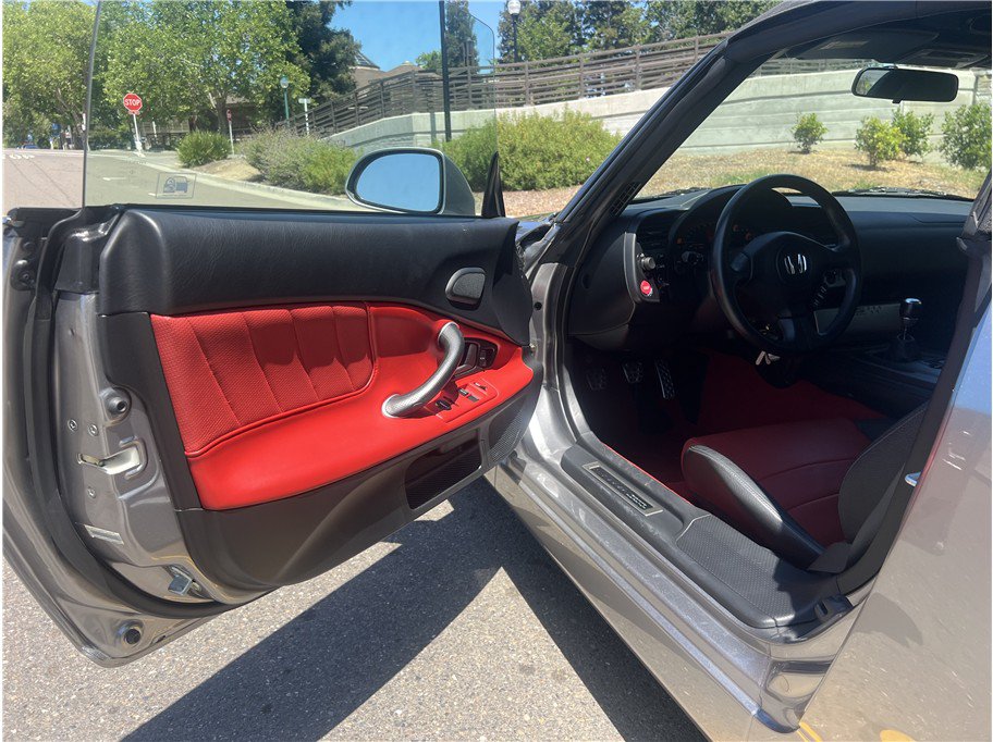 Used 2006 Honda S2000 image 16