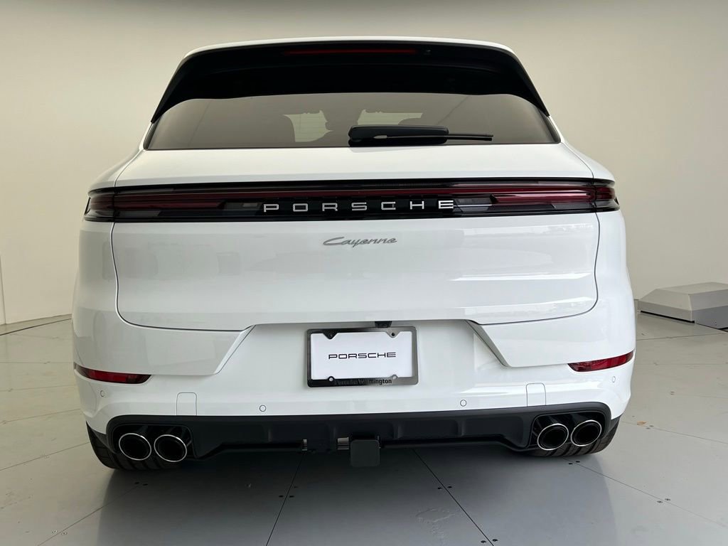 New 2026 Porsche Cayenne image 21