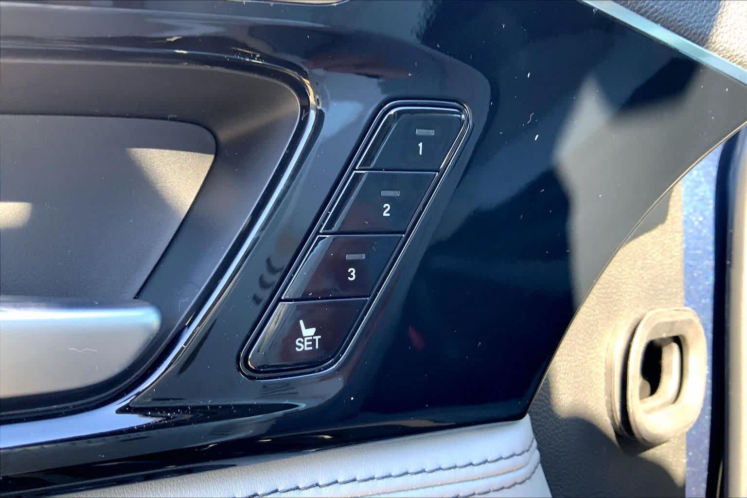 New 2026 Acura MDX w/ Advance Package AWD/4WD image 18