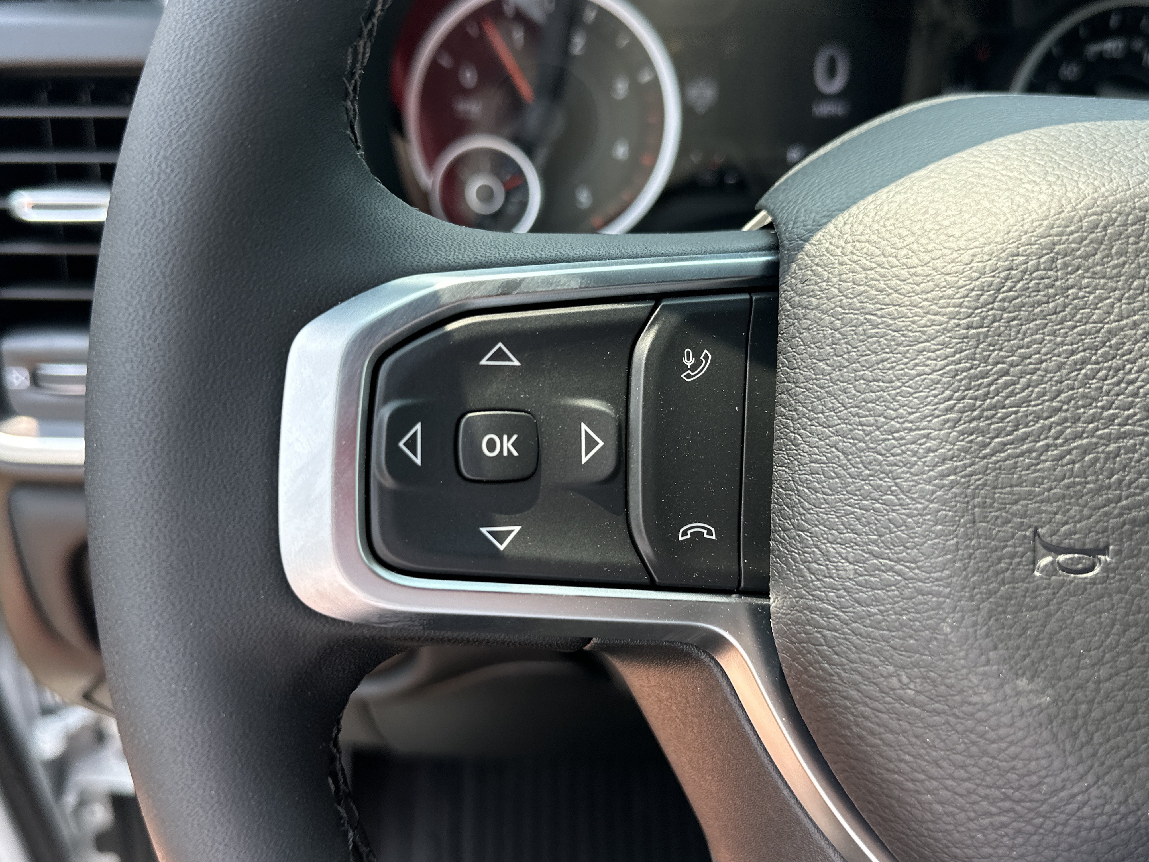 New 2026 RAM 3500 Big Horn AWD/4WD image 11