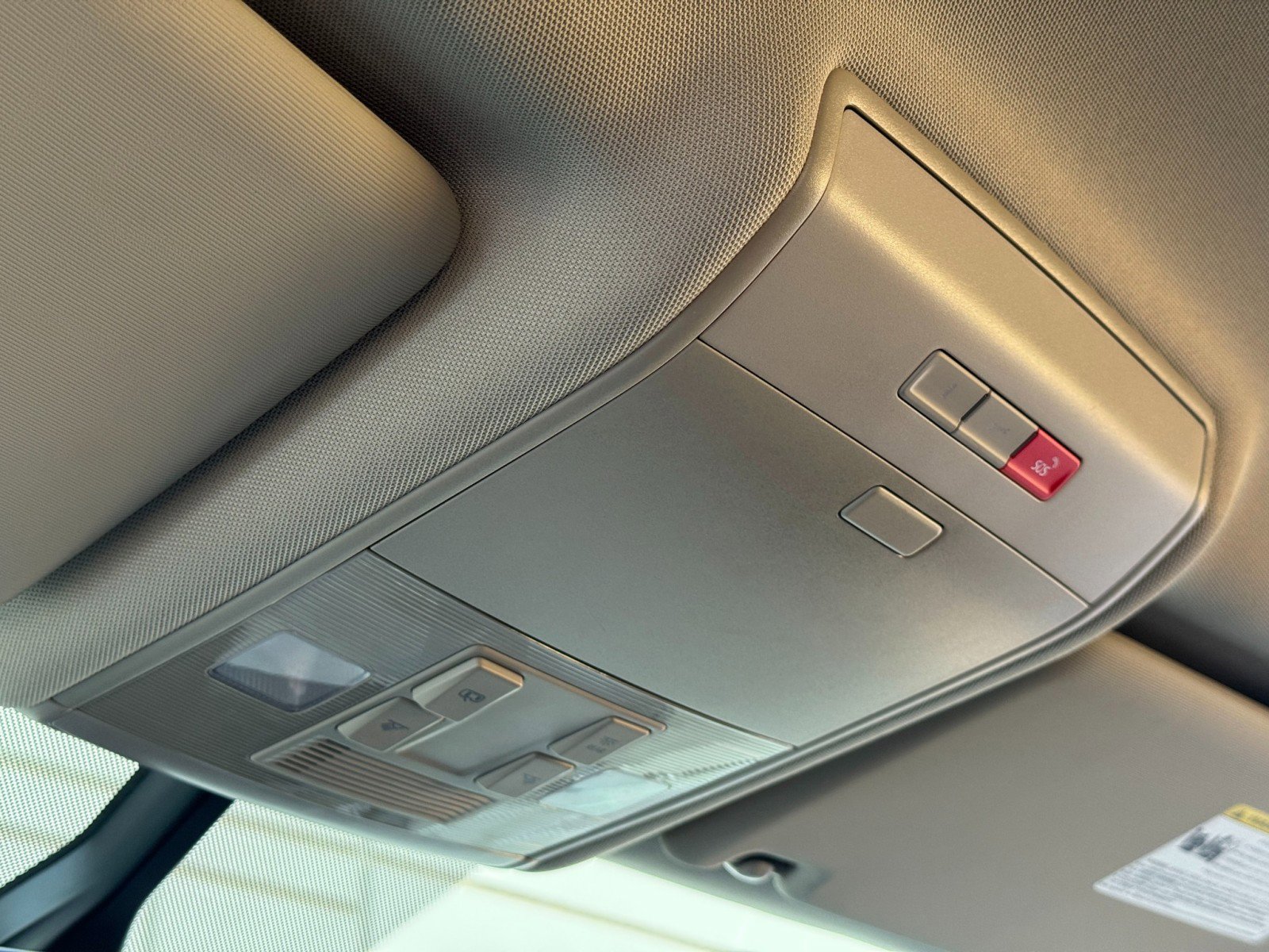 Used 2018 Volkswagen Atlas SE image 29