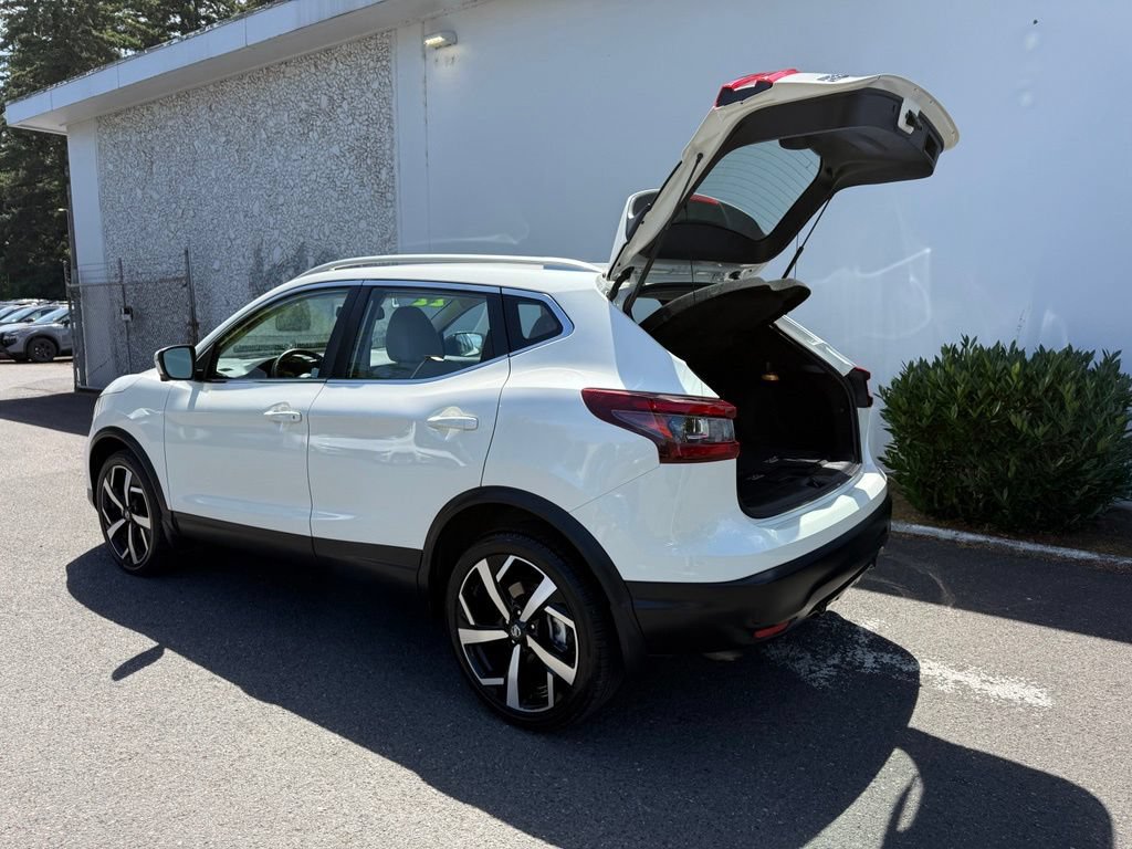 Certified 2022 Nissan Rogue Sport SL w/ Premium Package AWD/4WD image 12