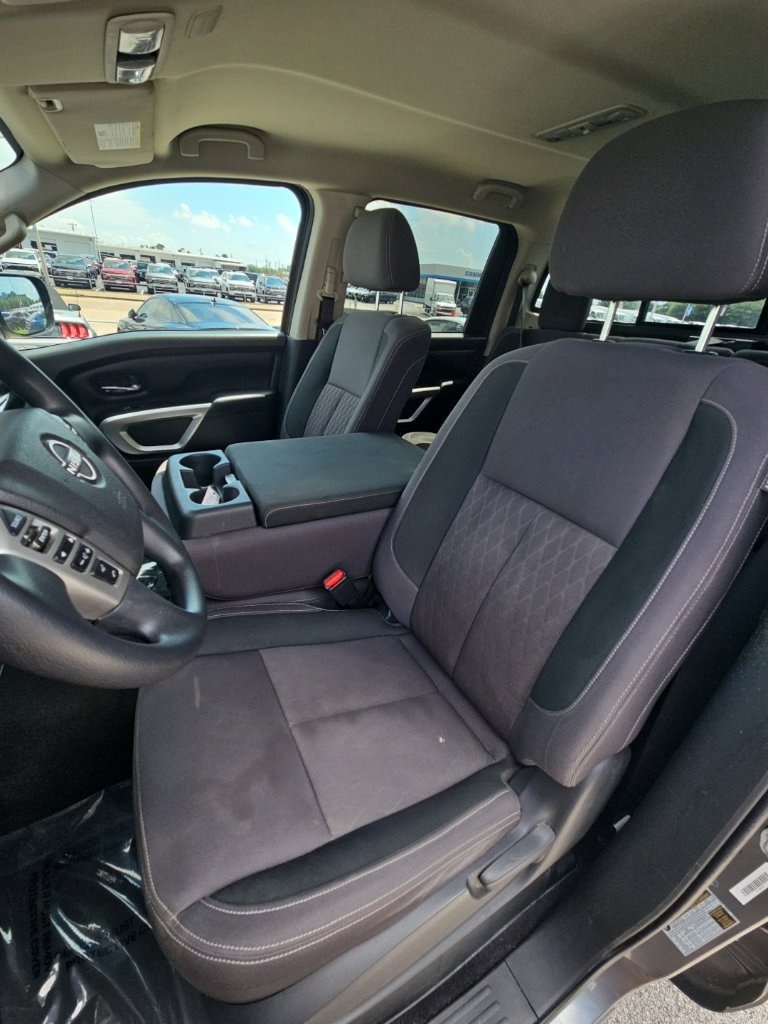 Used 2023 Nissan Titan SV AWD/4WD image 20