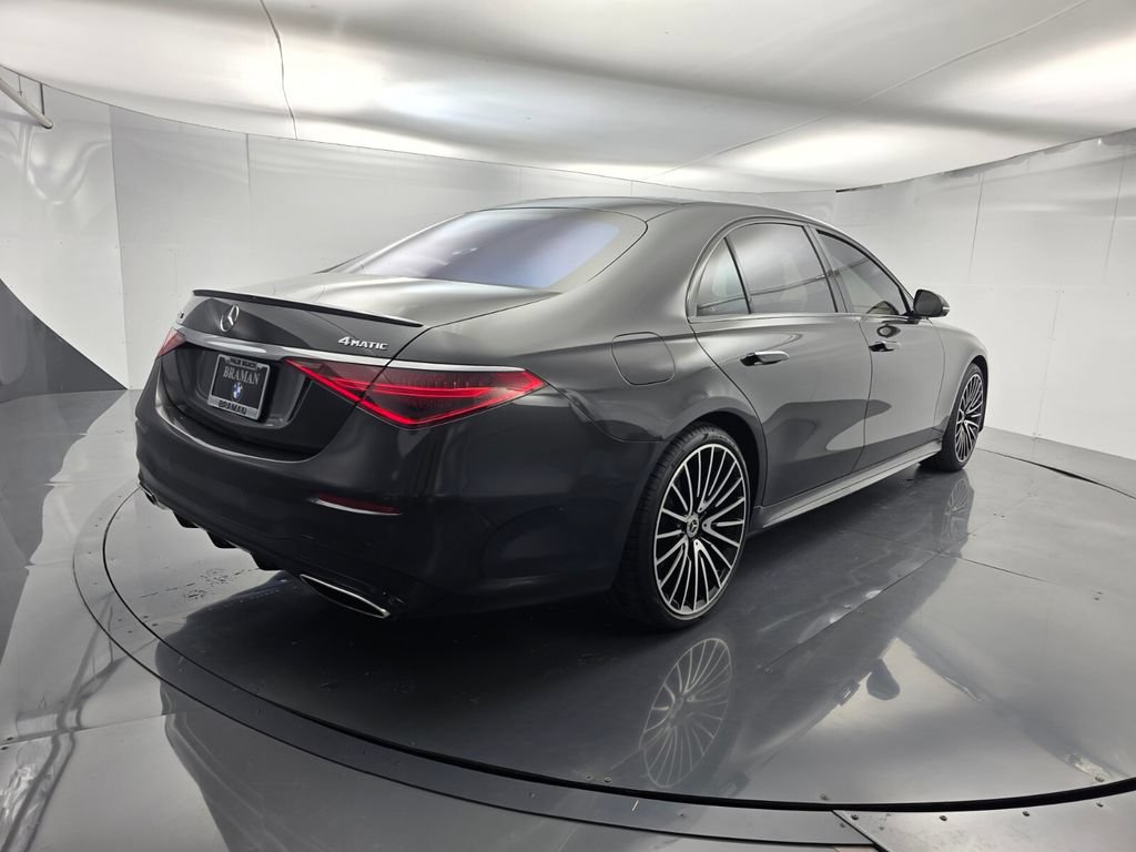 Used 2022 Mercedes-Benz S 580 4MATIC Sedan image 4