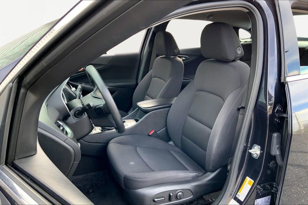 Used 2023 Chevrolet Malibu LT image 15