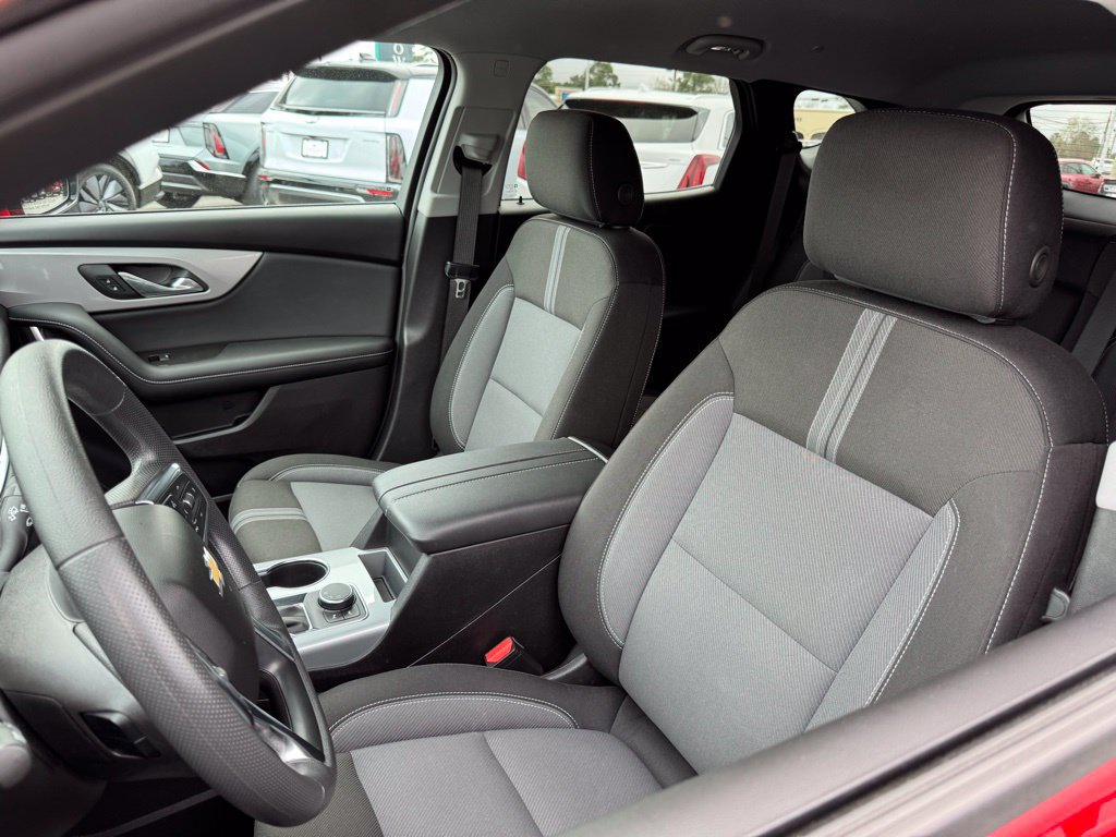 Used 2024 Chevrolet Blazer LT w/ Convenience Package FWD image 8