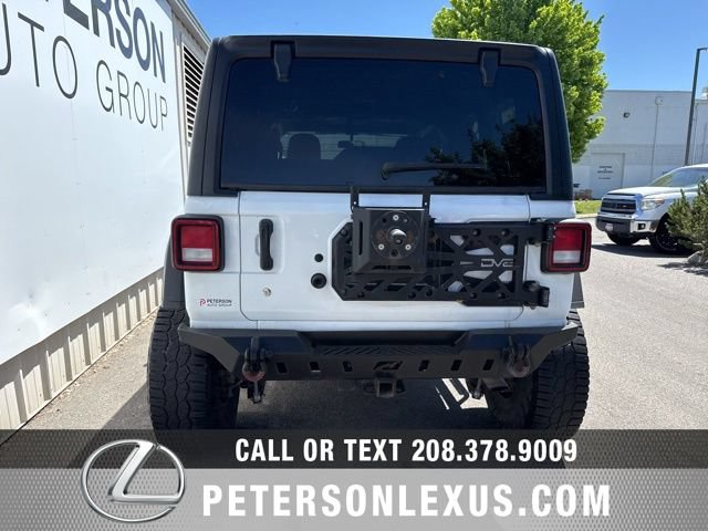 Used 2018 Jeep Wrangler Unlimited Rubicon AWD/4WD image 5