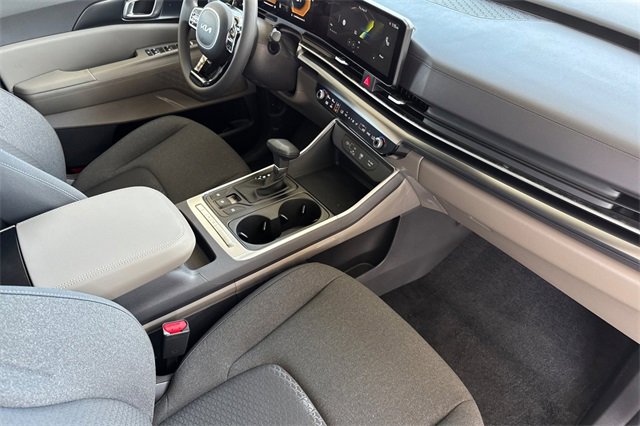New 2026 Kia Carnival LX image 19