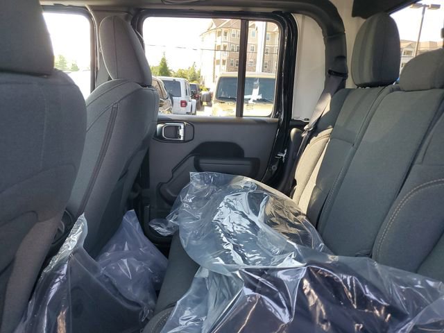 New 2025 Jeep Gladiator Sport image 13