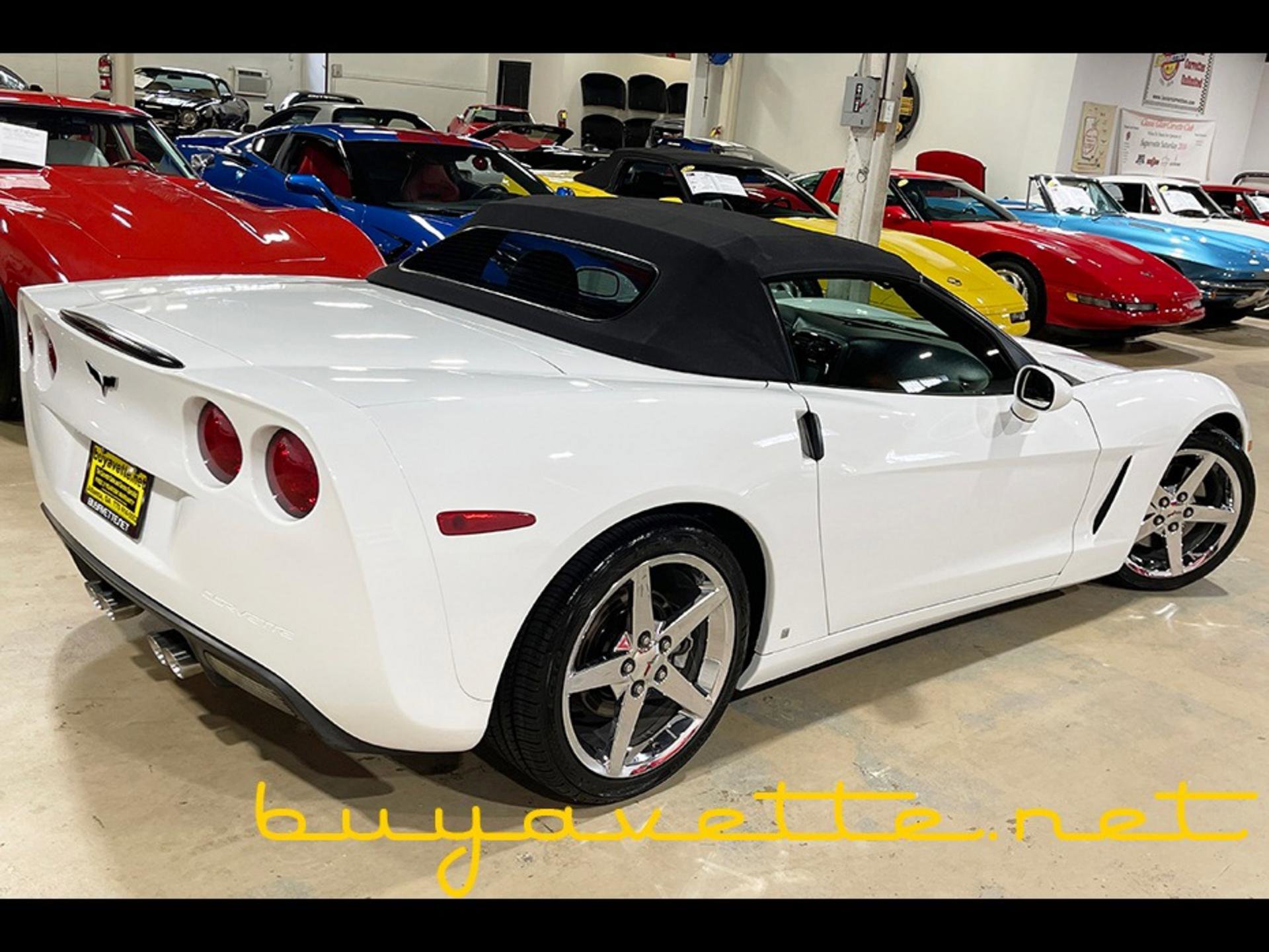 Used 2008 Chevrolet Corvette Convertible w/ Preferred Equipment Group image 3