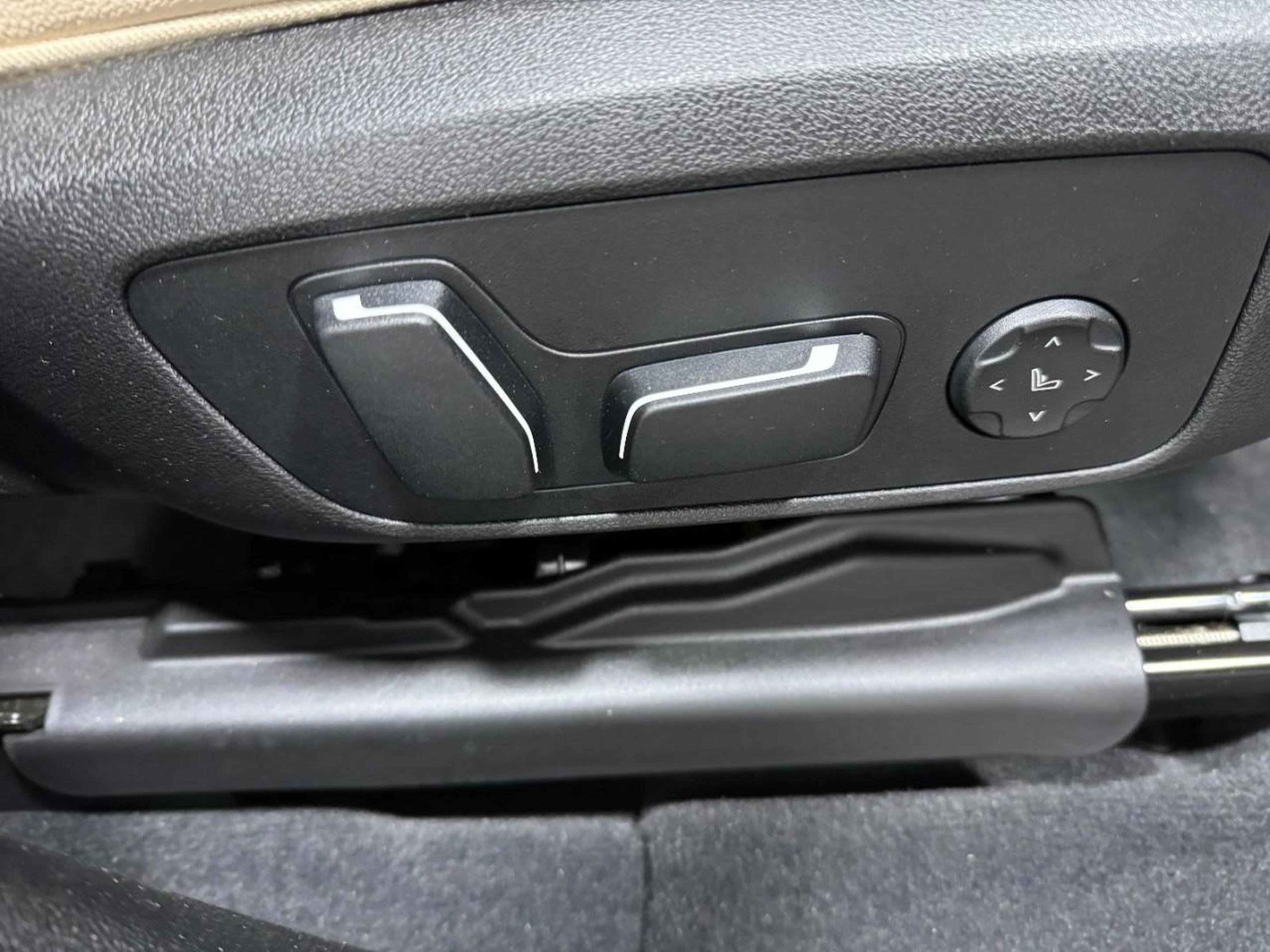 Used 2024 BMW X3 xDrive30i w/ Premium Package image 19