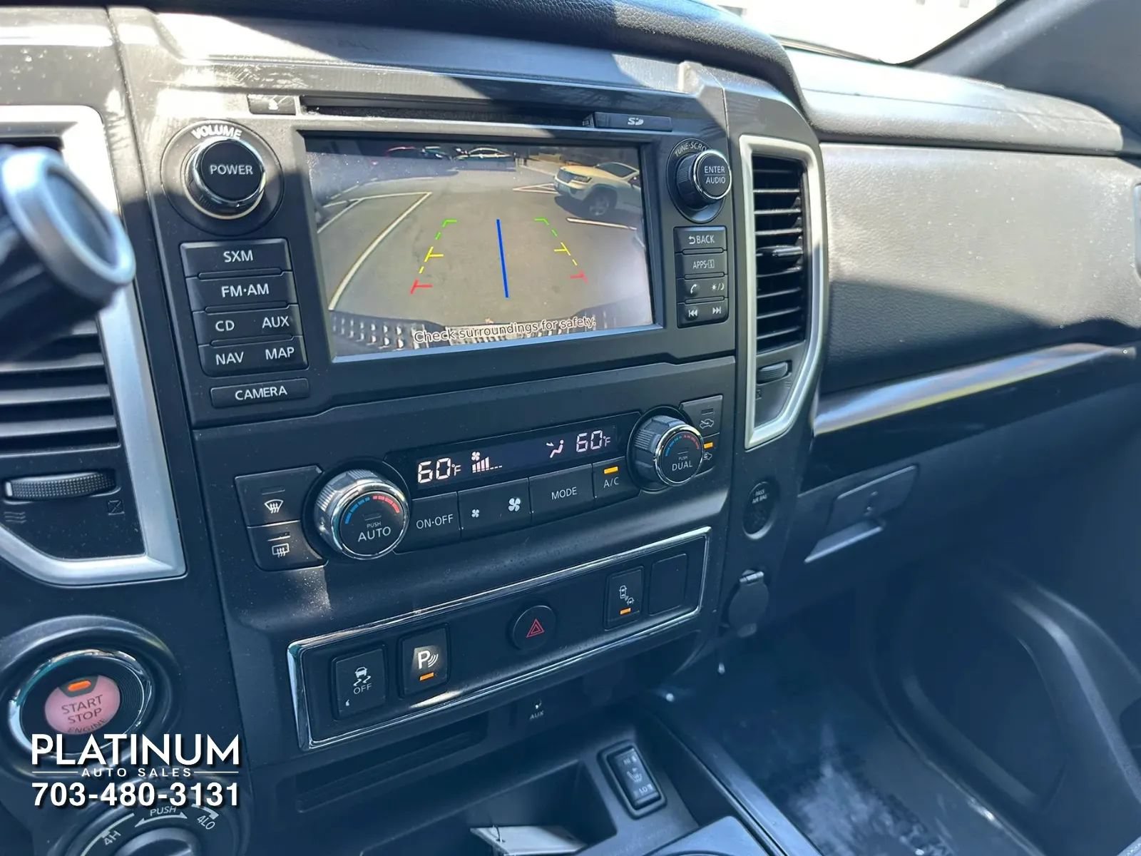 Used 2018 Nissan Titan SV w/ SV Convenience Package AWD/4WD image 11