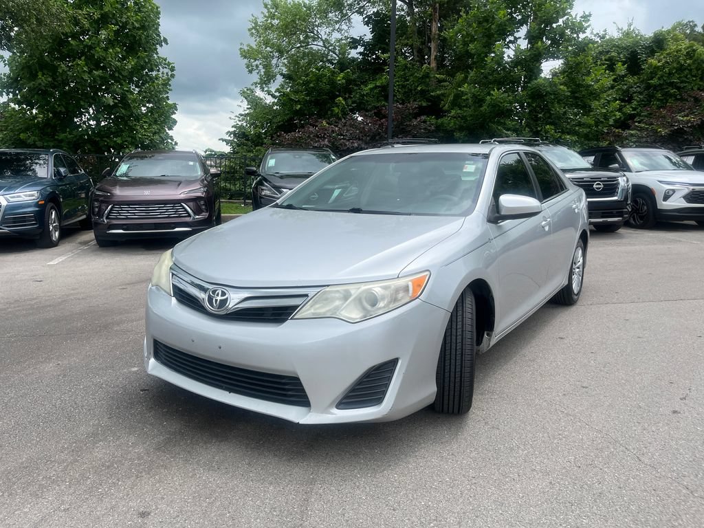 Used 2012 Toyota Camry LE FWD video 3