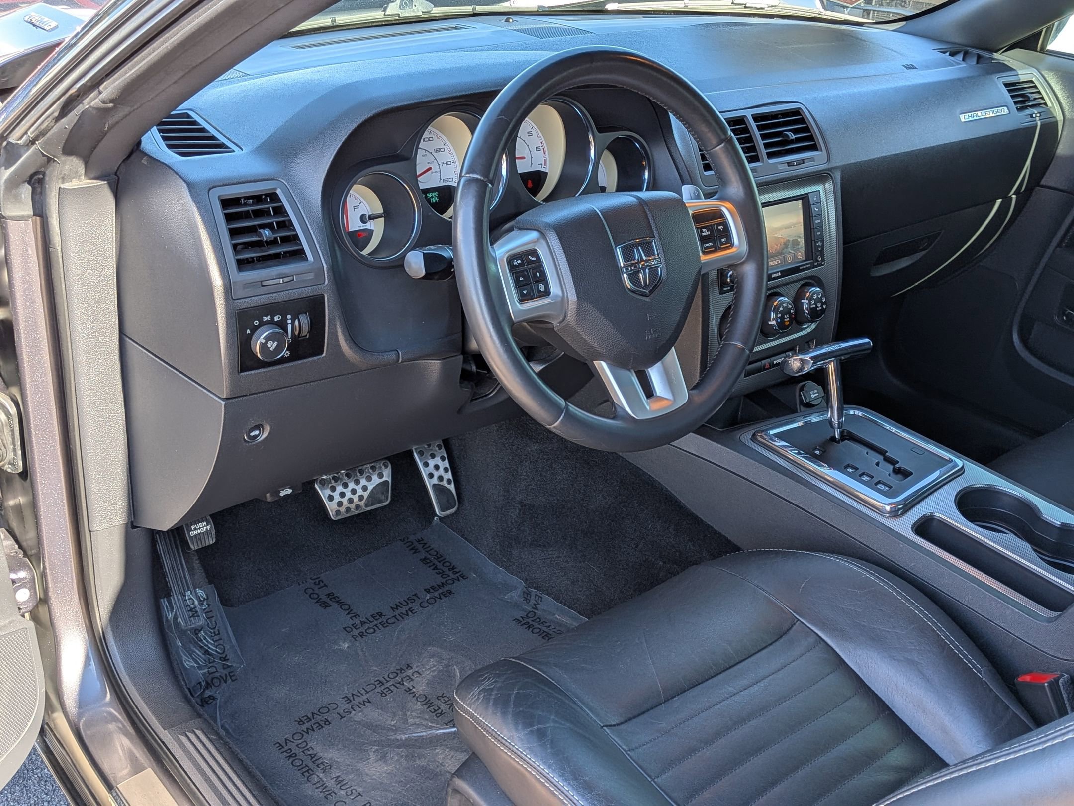 Used 2013 Dodge Challenger R/T image 13